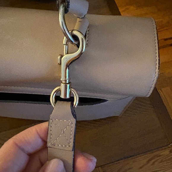 Cuyana Top Handle Bag - Picture 4 of 14